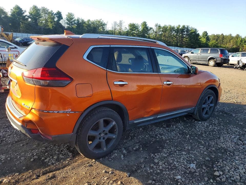 2017 NISSAN ROGUE SL 3