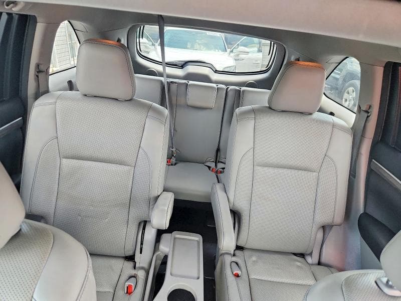 2018 TOYOTA HIGHLANDER HYBRID LIMITED 10