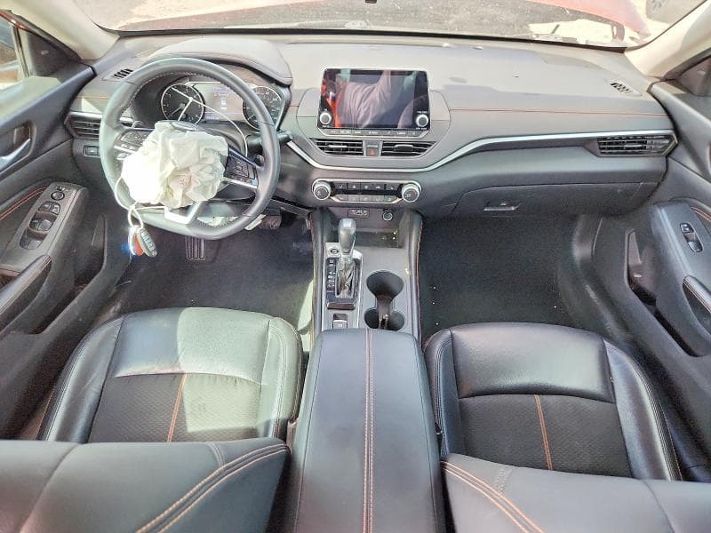2021 NISSAN ALTIMA SR 8