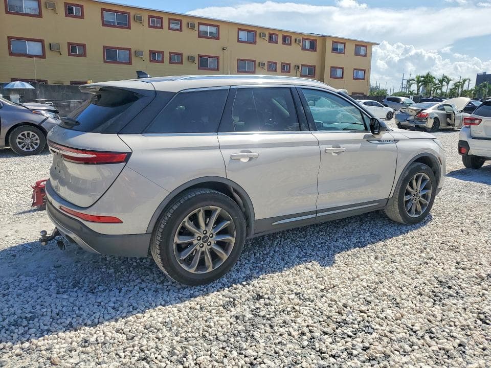 2020 LINCOLN CORSAIR 3
