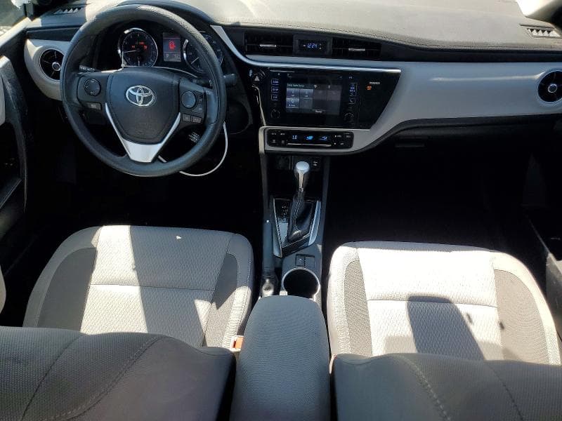 2017 TOYOTA COROLLA LE 8