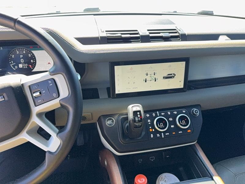 2023 LAND ROVER DEFENDER 110 S 9