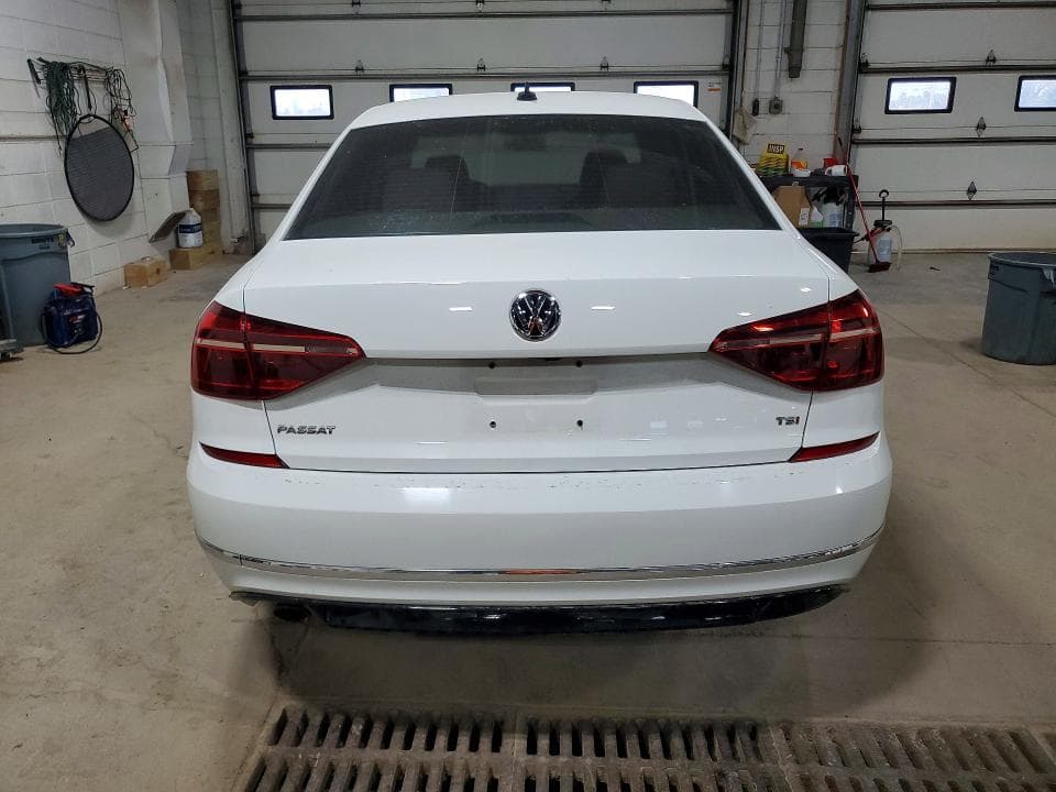 2018 VOLKSWAGEN PASSAT S 6