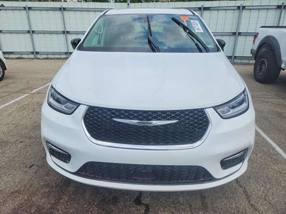 2024 CHRYSLER PACIFICA TOURING L 5