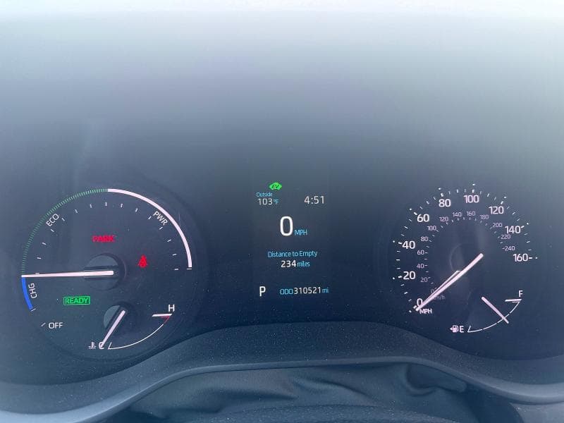 2022 TOYOTA SIENNA LE 8