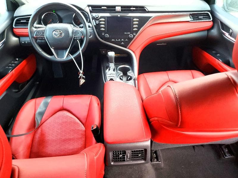 2019 TOYOTA CAMRY XSE 8