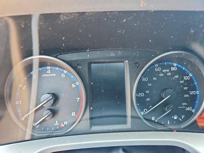 2018 TOYOTA RAV4 LE 9