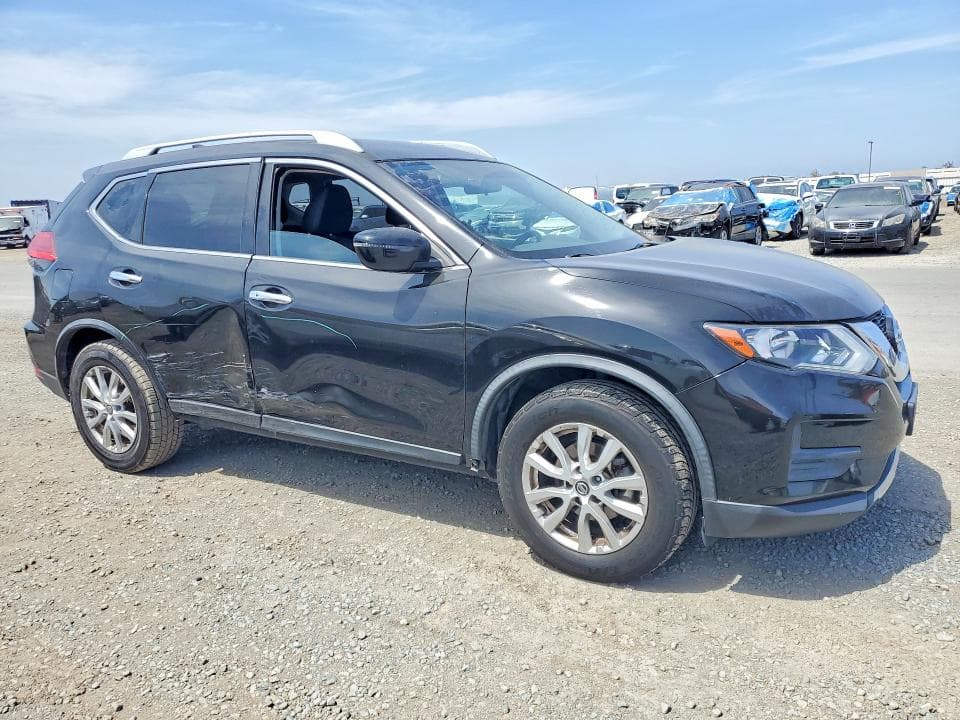 2017 NISSAN ROGUE SV 4