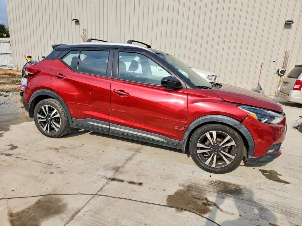 2018 NISSAN KICKS SR 4