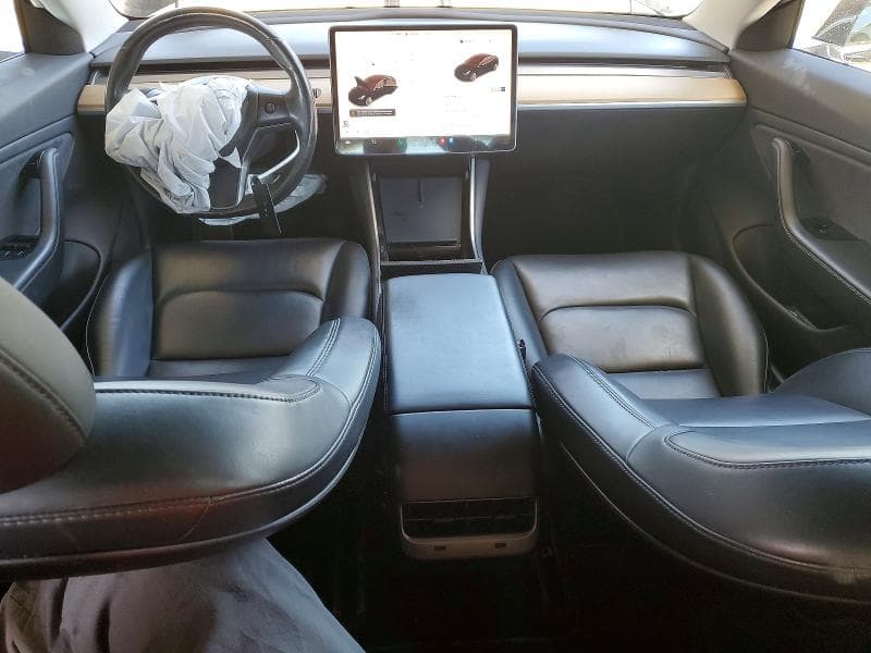 2018 TESLA MODEL 3 8