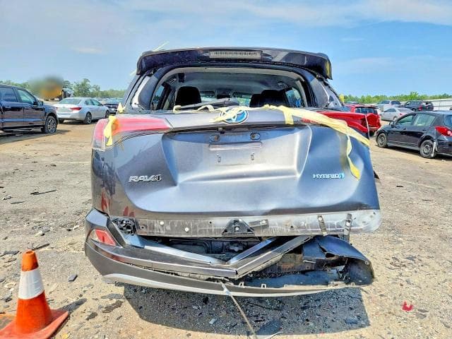 2018 TOYOTA RAV4 HYBRID LE 6