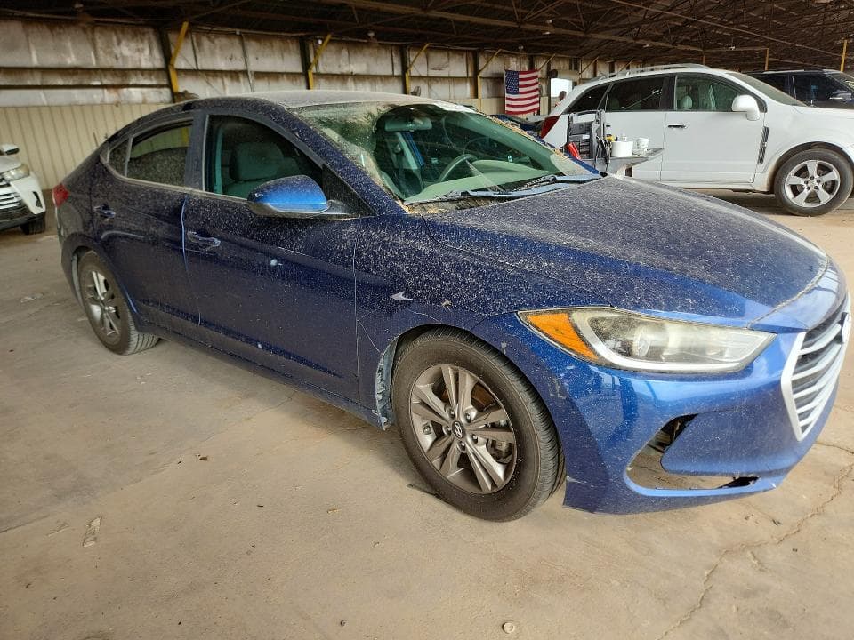 2017 HYUNDAI ELANTRA SE 4