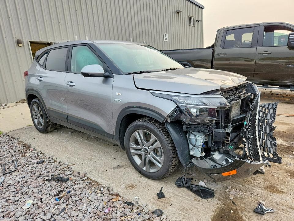 2021 KIA SELTOS LX 4