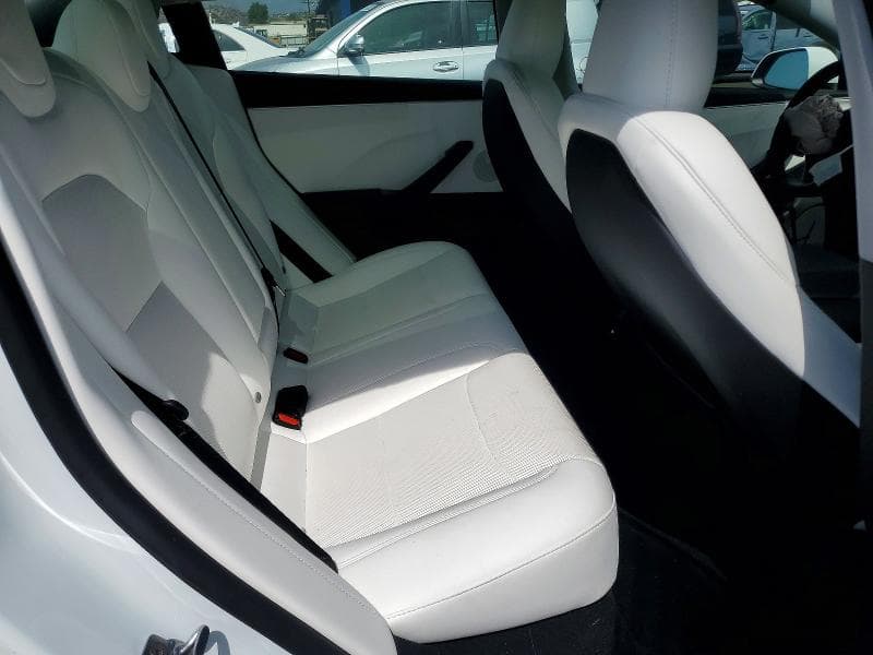 2026 TESLA MODEL 3 10