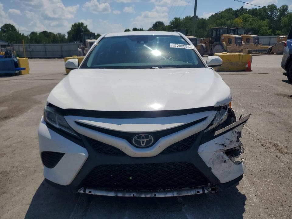 2019 TOYOTA CAMRY SE 5
