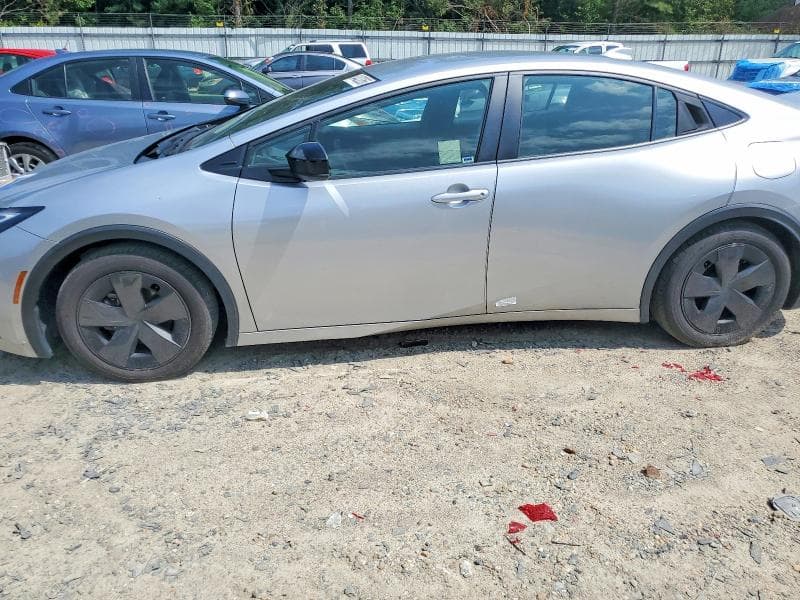 2024 TOYOTA PRIUS LE 12
