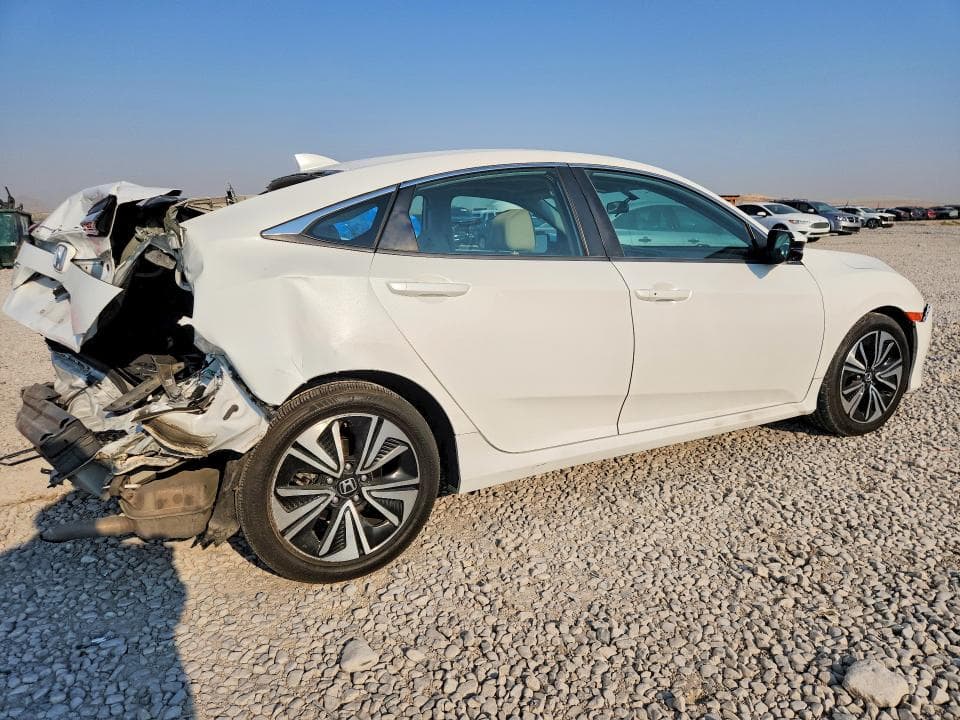2017 HONDA CIVIC EX 3