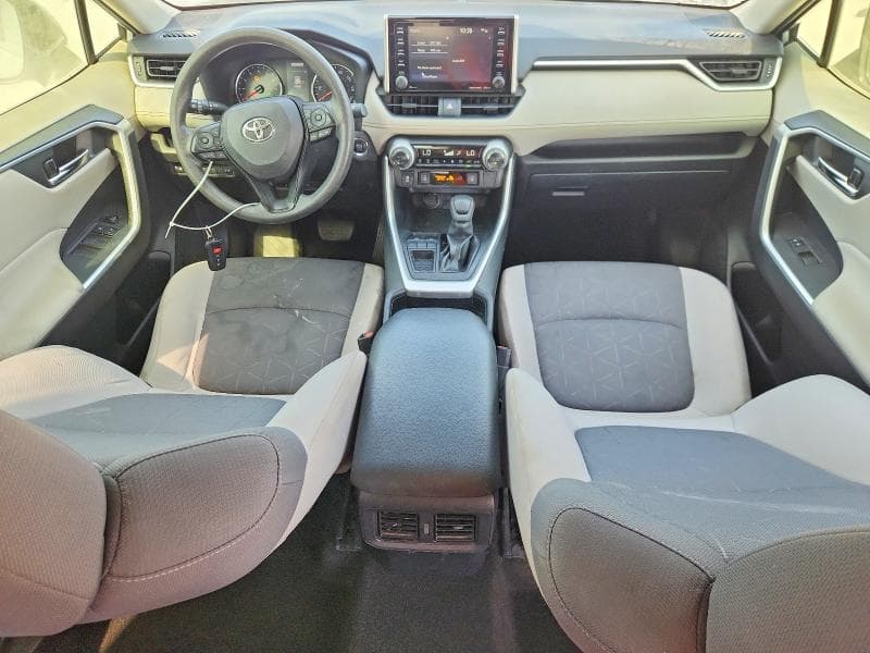 2019 TOYOTA RAV4 XLE 8