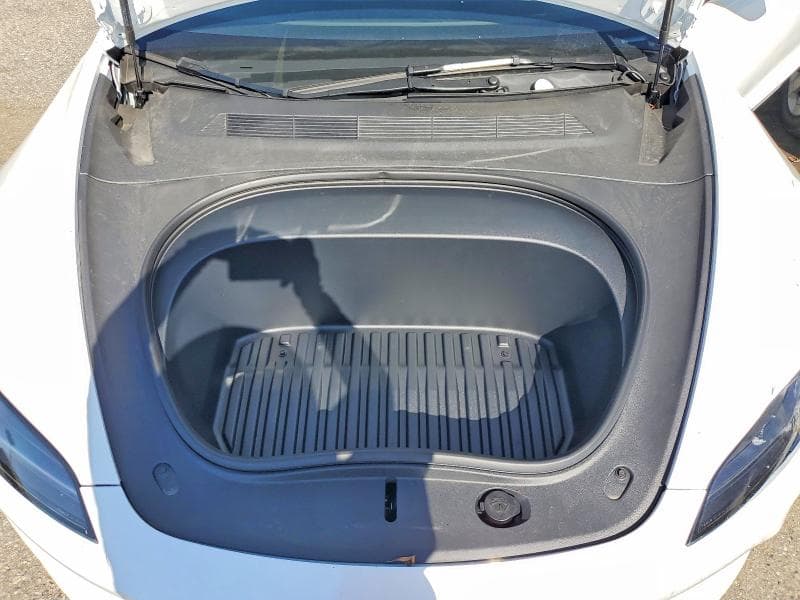 2025 TESLA MODEL 3 11