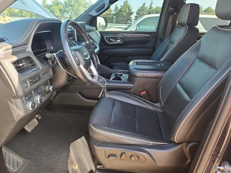 2023 GMC YUKON SLT 7