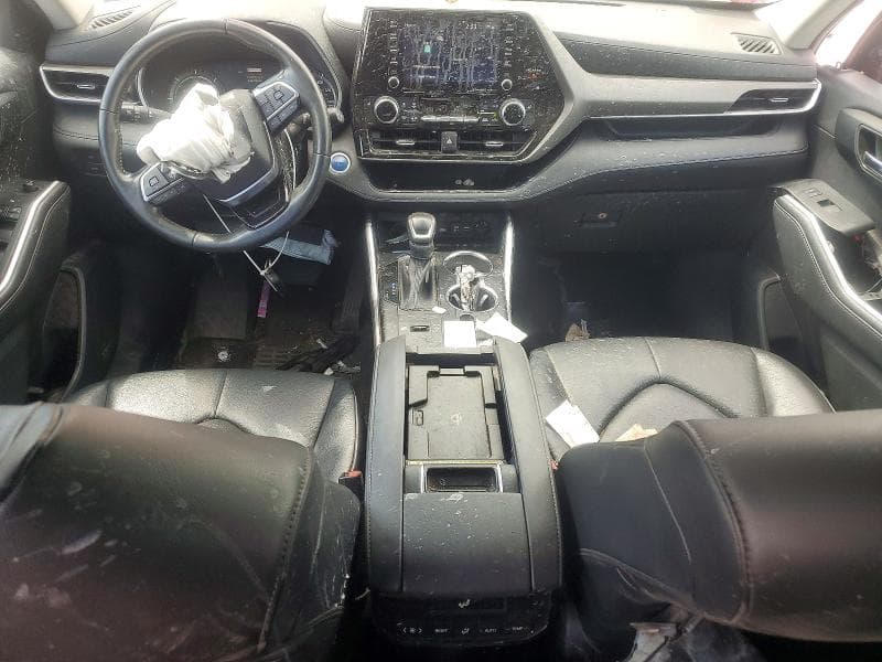 2021 TOYOTA HIGHLANDER HYBRID XLE 8