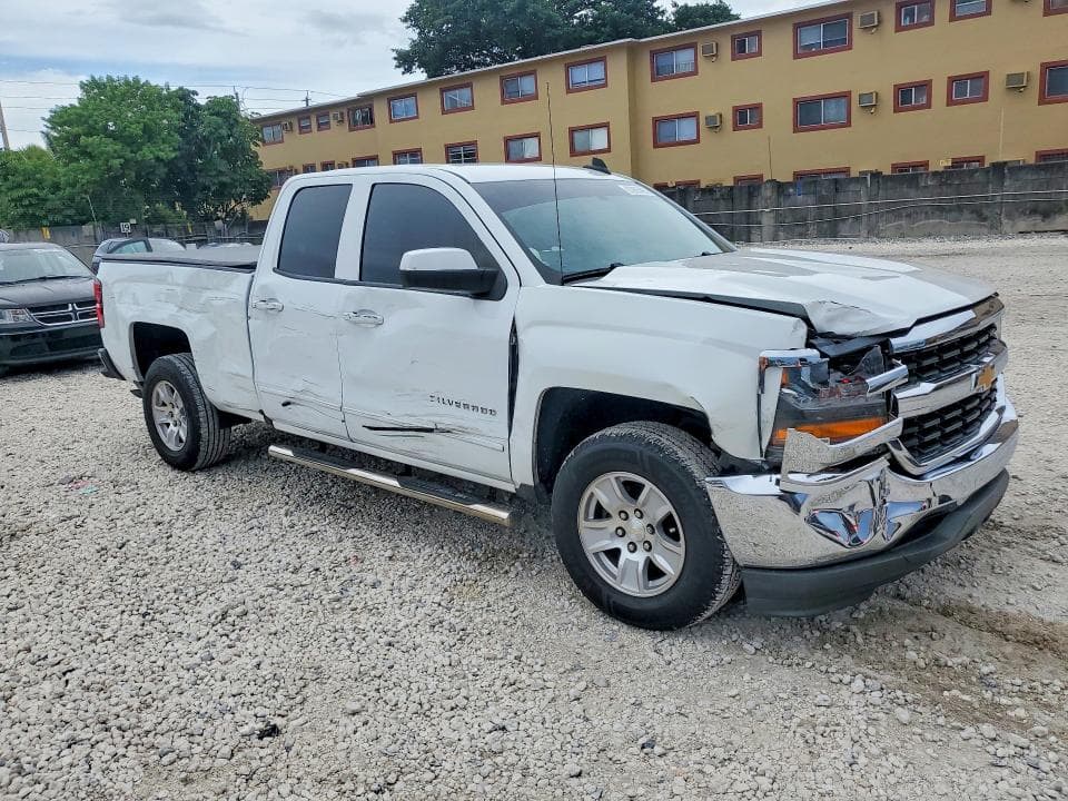 2018 CHEVROLET SILVERADO C1500 LT 4