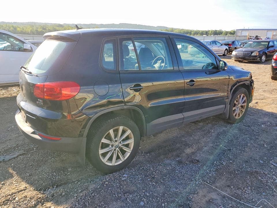 2017 VOLKSWAGEN TIGUAN S 3