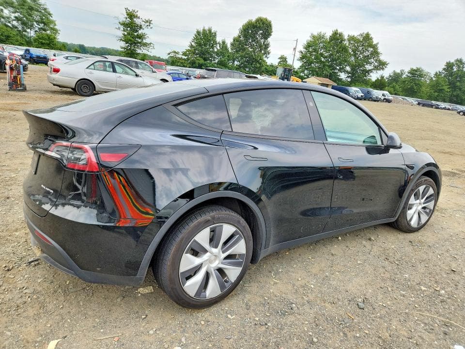 2023 TESLA MODEL Y 3