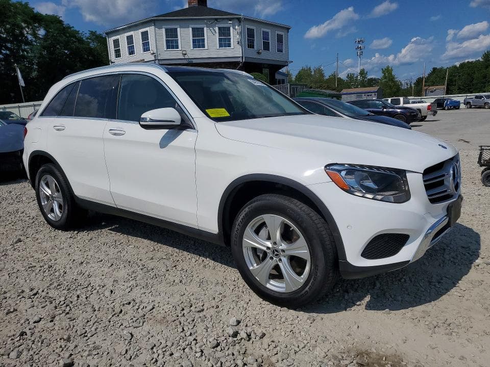 2017 MERCEDES-BENZ GLC 300 4MATIC 4