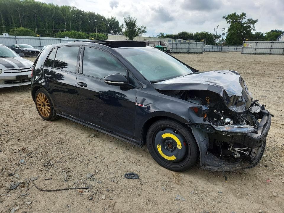 2017 VOLKSWAGEN GTI S/SE 4