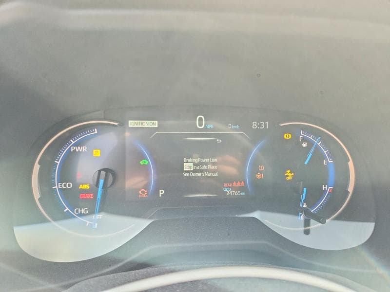 2025 TOYOTA RAV4 XSE 9
