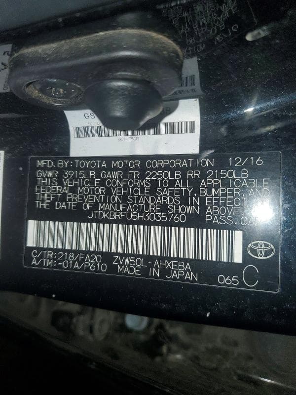 2017 TOYOTA PRIUS TWO 12