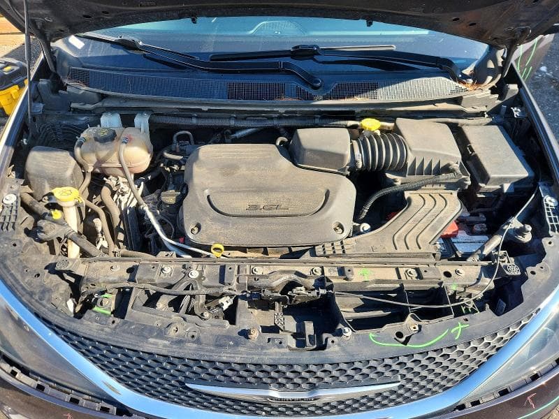 2021 CHRYSLER VOYAGER LXI 12