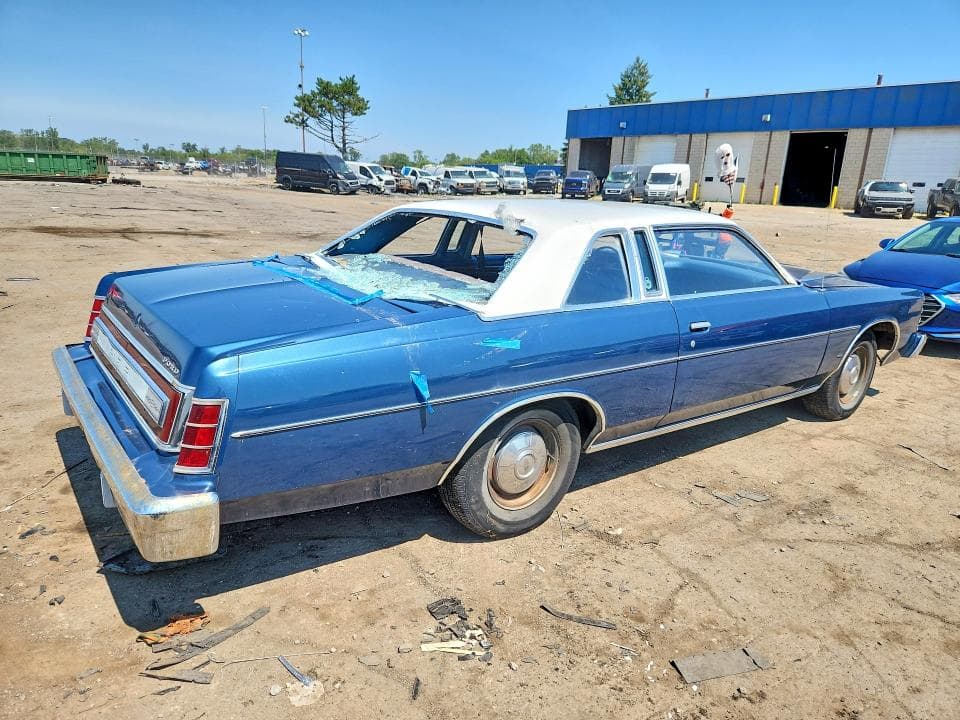 1977 FORD LTD 3