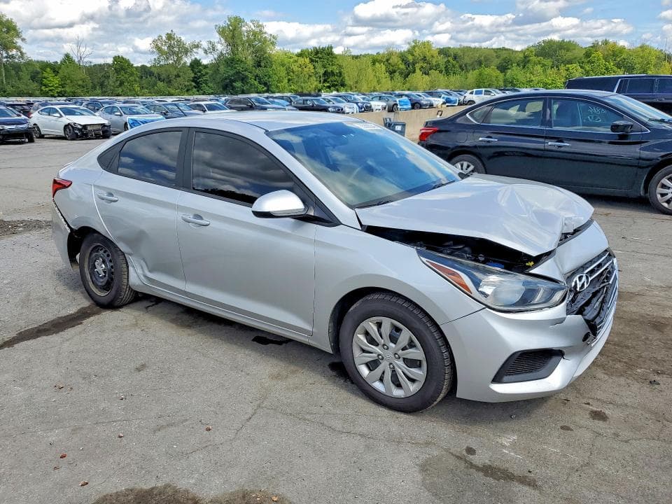 2019 HYUNDAI ACCENT SE 4