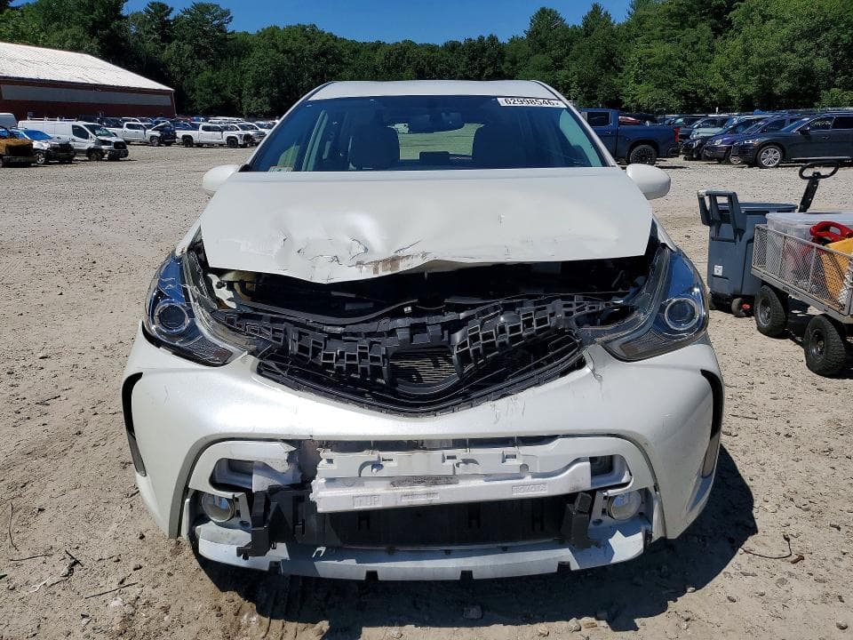 2017 TOYOTA PRIUS V FIVE 5