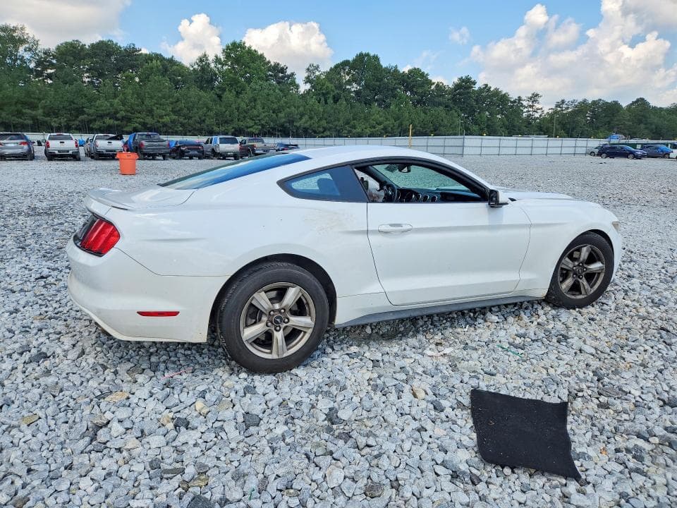 2017 FORD MUSTANG BASE 3