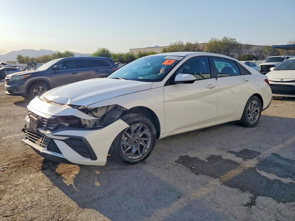 2024 HYUNDAI ELANTRA SEL - 1