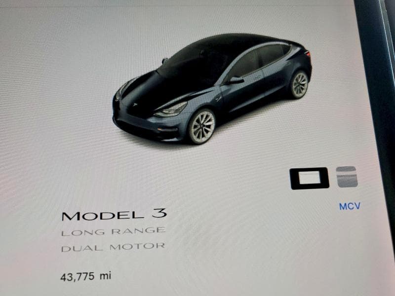 2022 TESLA MODEL 3 9