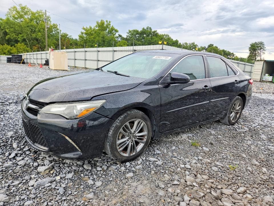 2017 TOYOTA CAMRY SE - 1