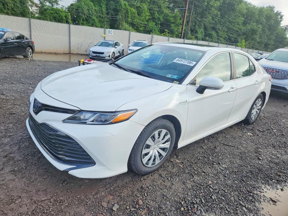 2020 TOYOTA CAMRY LE - 1