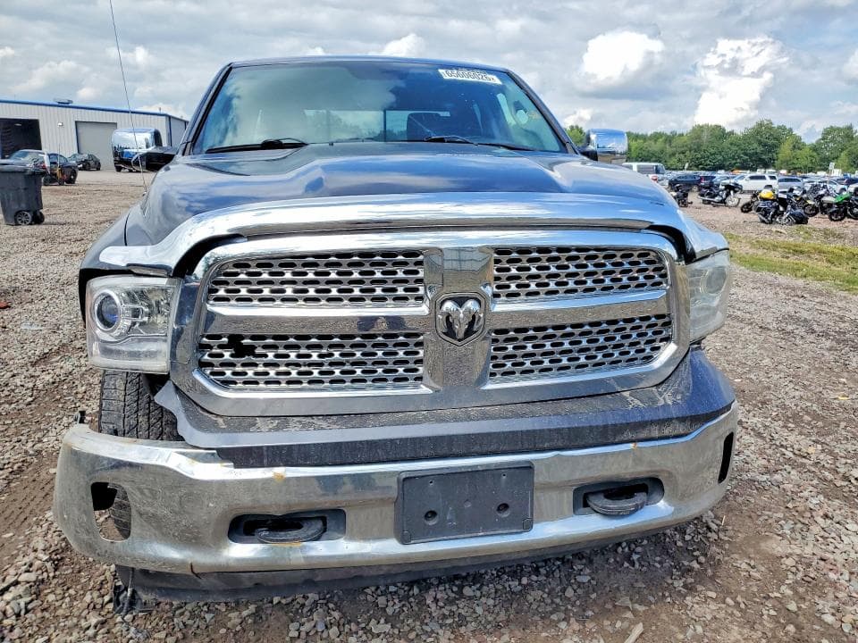 2017 RAM 1500 LARAMIE 5