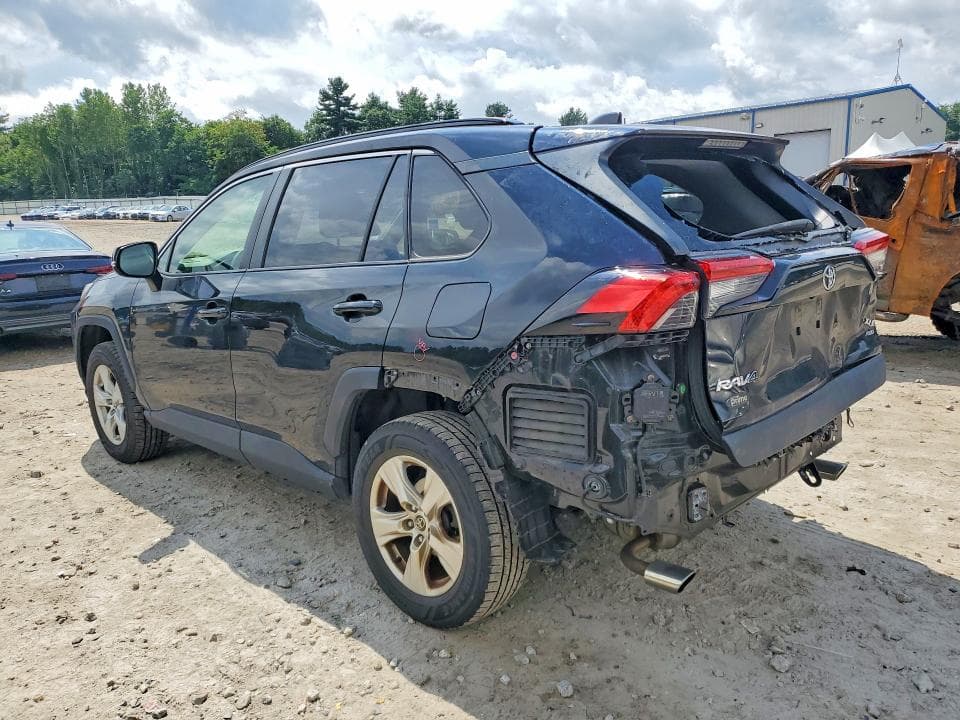 2019 TOYOTA RAV4 XLE 2