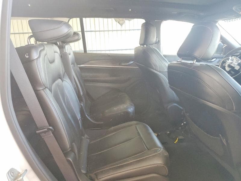 2024 JEEP GRAND CHEROKEE L LIMITED 11