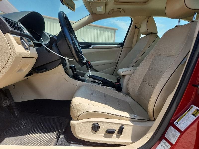 2017 VOLKSWAGEN PASSAT SE 7