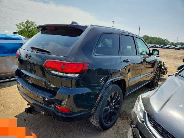2018 JEEP GRAND CHEROKEE LAREDO 3
