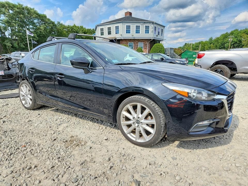 2017 MAZDA 3 TOURING 4