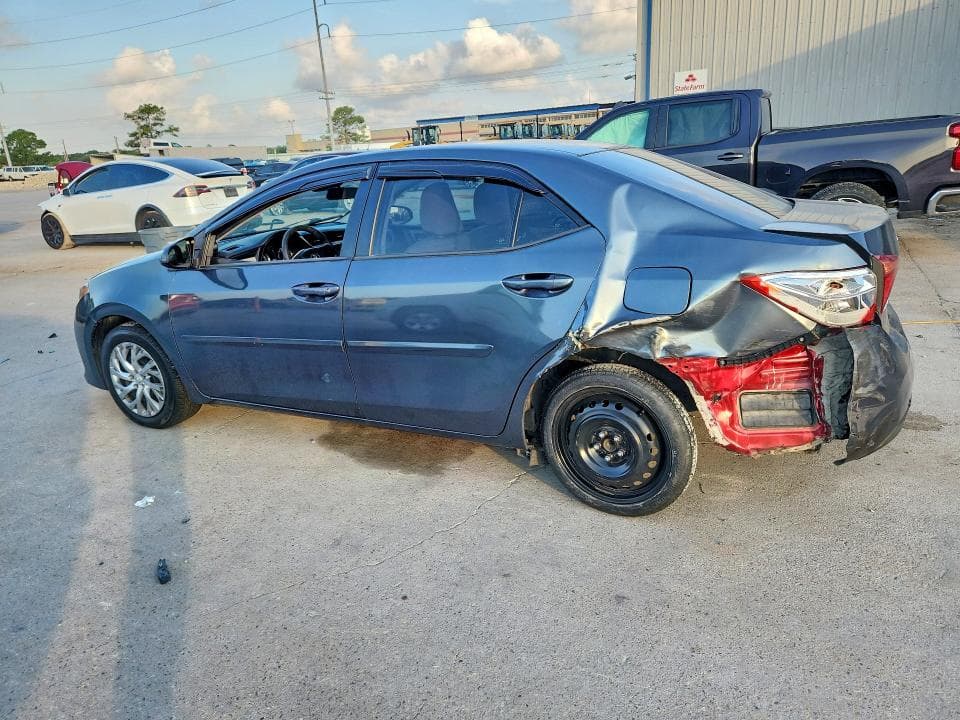 2018 TOYOTA COROLLA LE 2