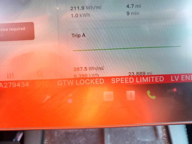 2024 TESLA MODEL Y 9