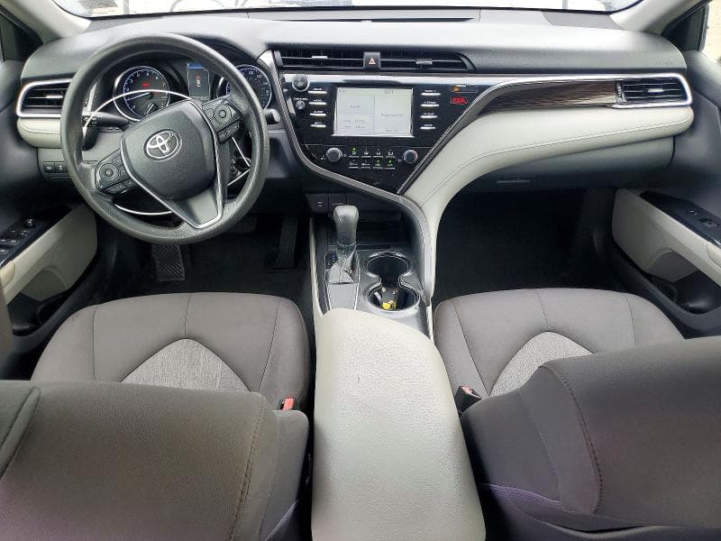 2018 TOYOTA CAMRY LE 8
